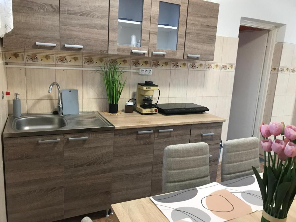 Summer Apartman Hajdúszoboszló Eksteriør bilde
