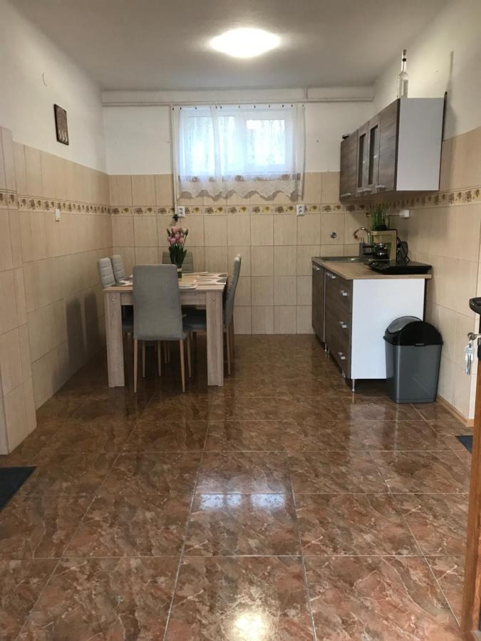Summer Apartman Hajdúszoboszló Eksteriør bilde